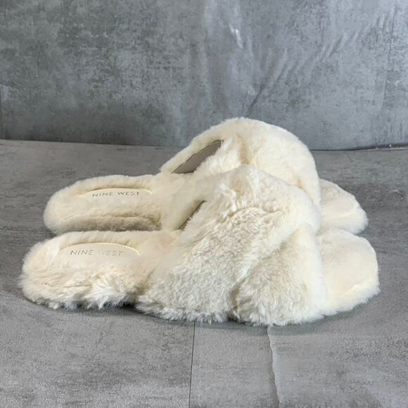 NINE WEST Women's Light Natural Fabric Cozy Faux-Fur Cross Band Slide Sandals - Picture 3 of 8